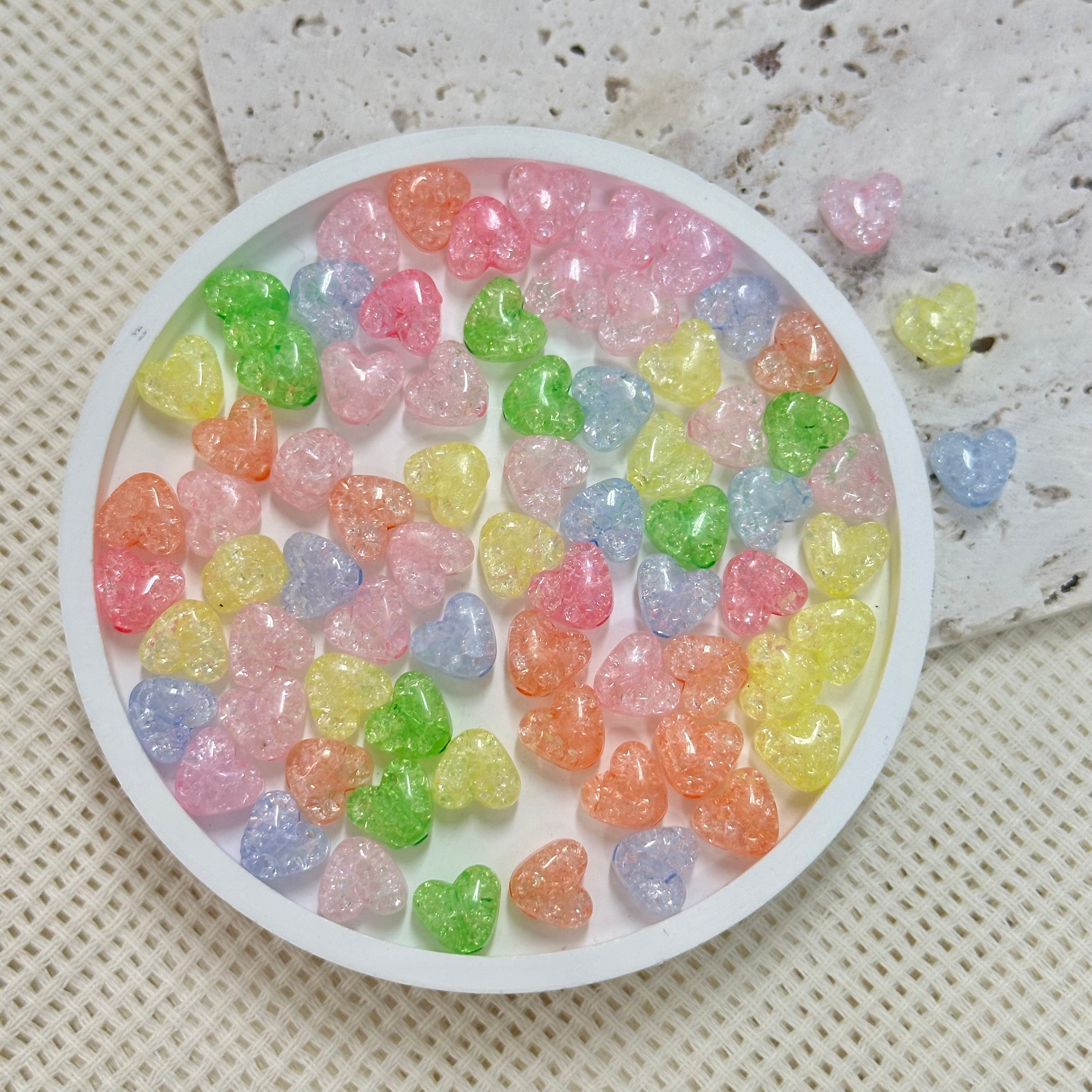 Cuentas AB: Corazones translúcidos agrietados de 10 mm (colores surtidos)